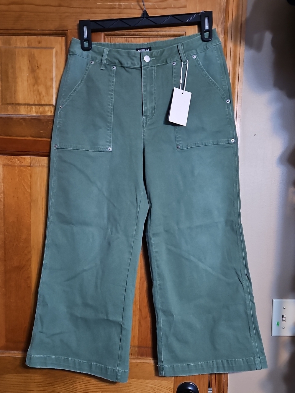 Flamingals High-Rise Wide-Leg Green Utility Cropped Jeans-NWT - Picture 3 of 9